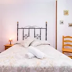 Apartment & El Acebo By Urbanhosting