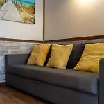 Apartment & El Acebo By Urbanhosting