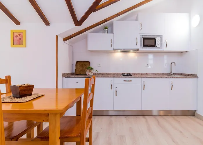 Lägenhet & El Acebo By Urbanhosting Ubiarco