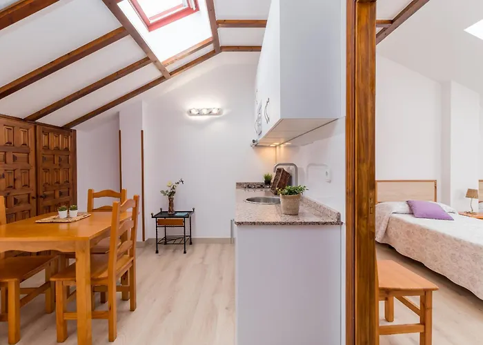 Lägenhet & El Acebo By Urbanhosting